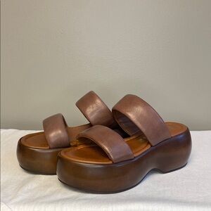 Seychelles Brown Platform Sandals with Chunky Design